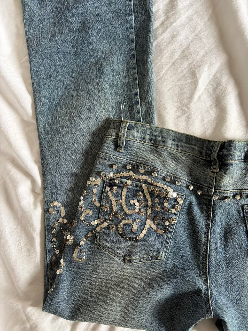 Vintage 2000s Mid Rise Bootcut Flared Jeans with Silver Embellishment and Beads