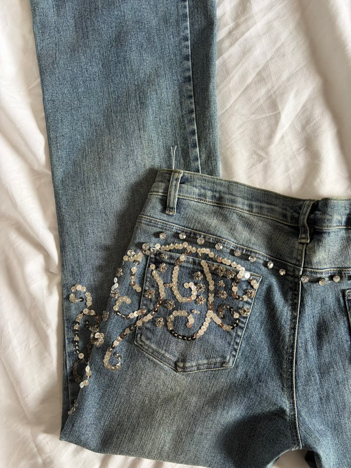 Vintage 2000s Mid Rise Bootcut Flared Jeans with Silver Embellishment and Beads