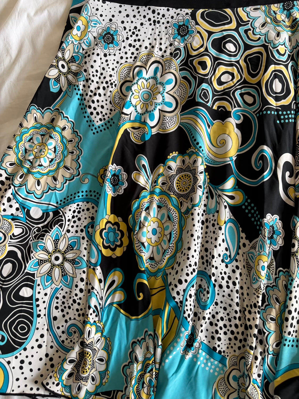 Vintage Y2K Black Midi Skirt with Blue and Yellow Florals and Polka Dots