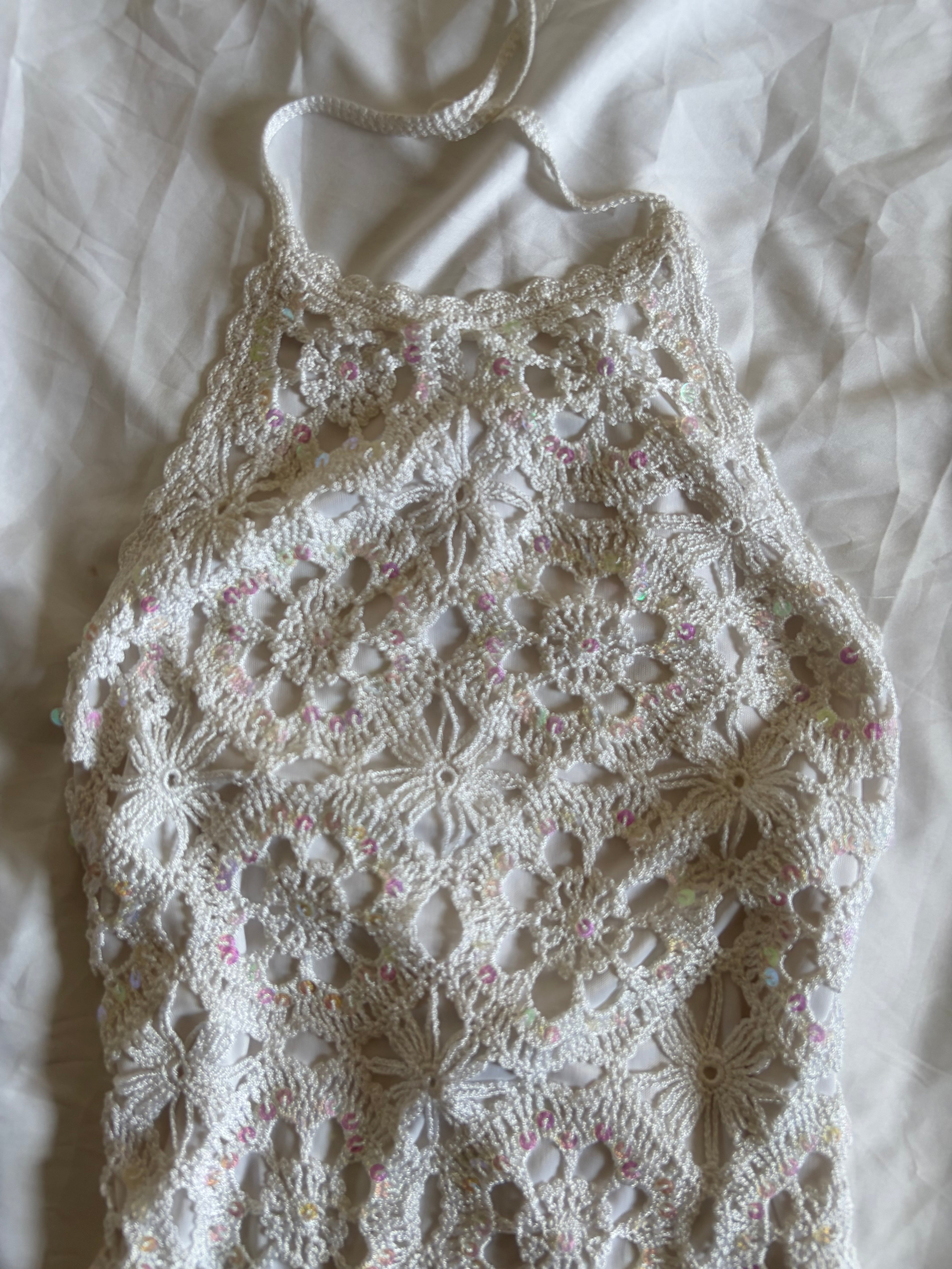 Vintage Y2K White Iridescent Sequin Crochet Openback Halterneck Cami