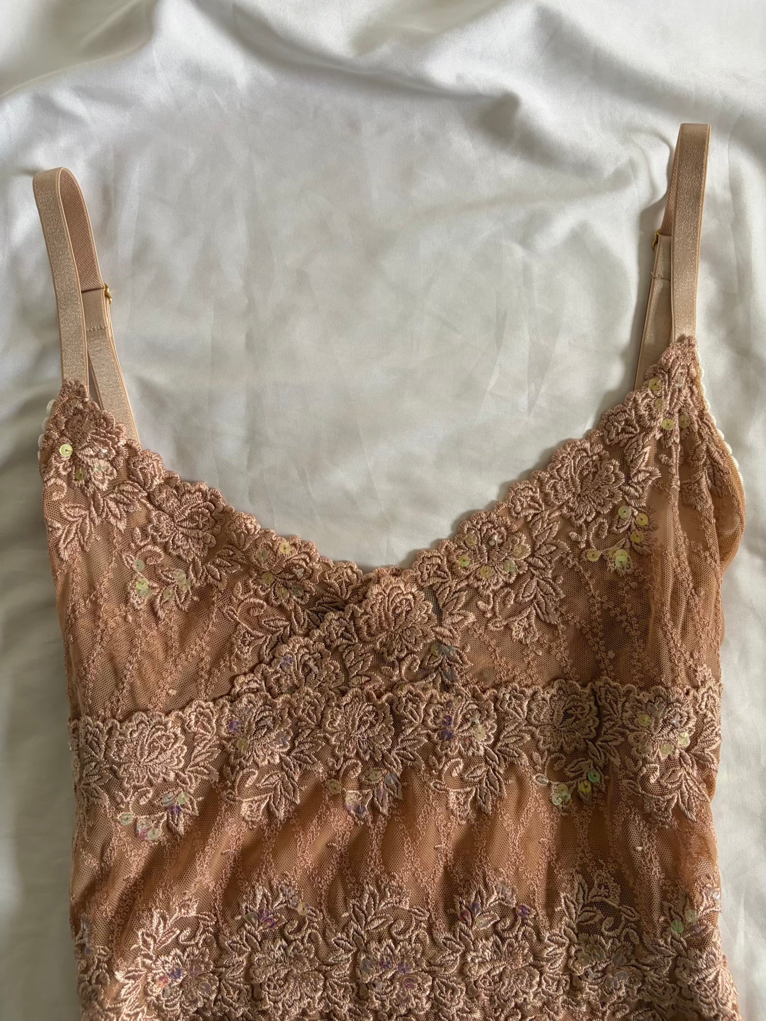 Vintage Y2K Dusty Rose Lace Cami with Iridescent Sequins