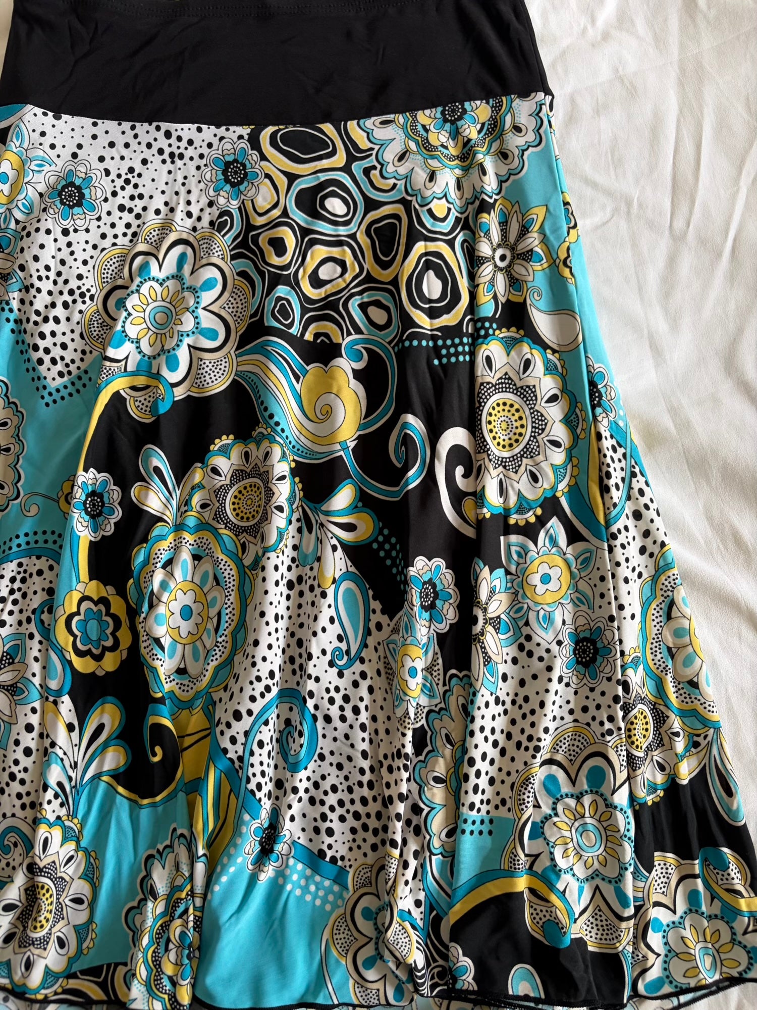 Vintage Y2K Black Midi Skirt with Blue and Yellow Florals and Polka Dots