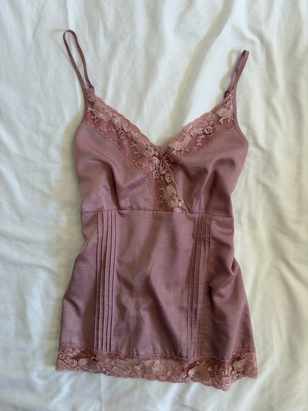 Vintage Y2K Dusty Rose Pink Lace and Iridescent Sequin Cami