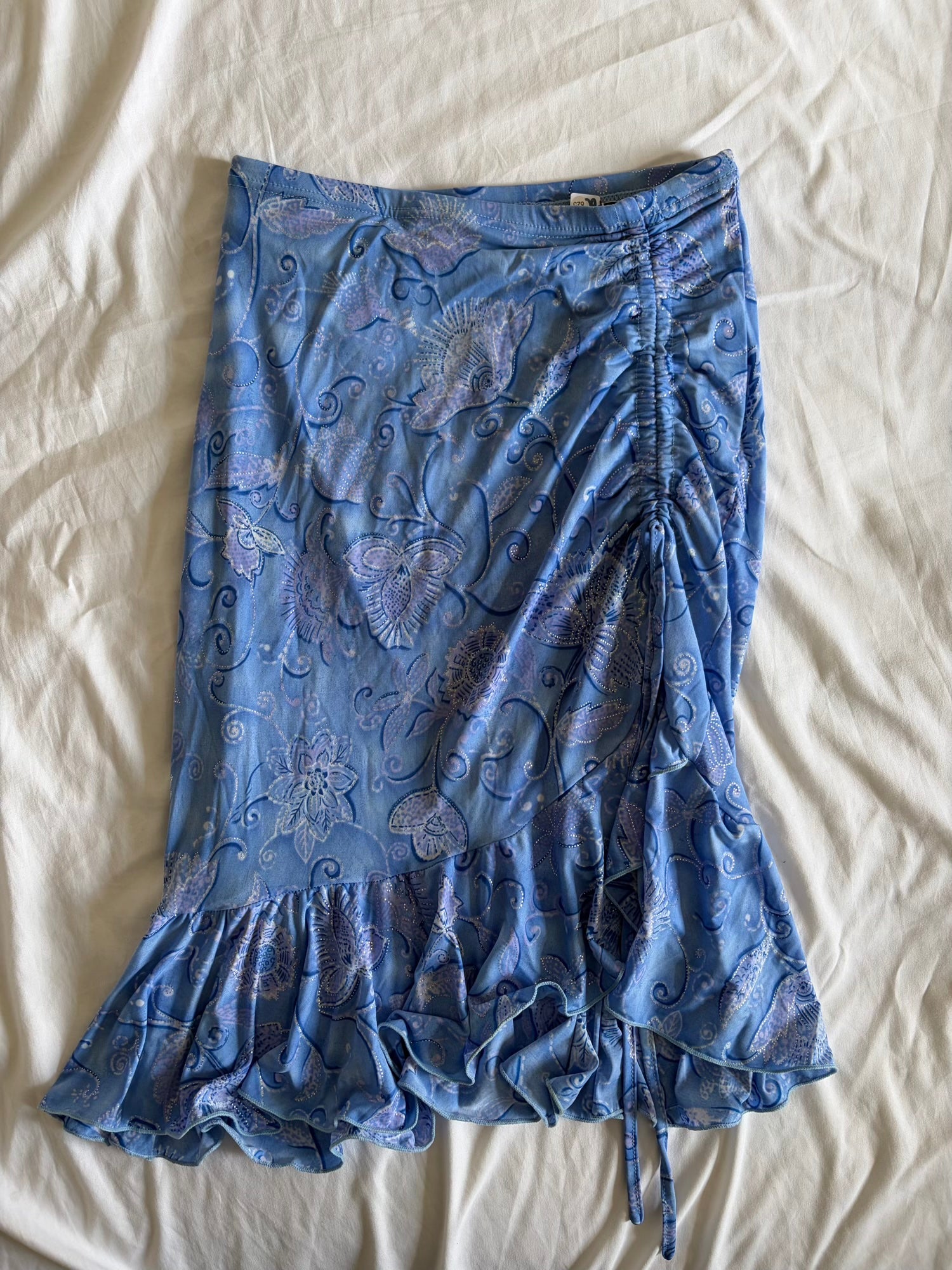 Vintage Y2K Blue Floral Midi Skirt with Ruffle Hem and Side Ruching