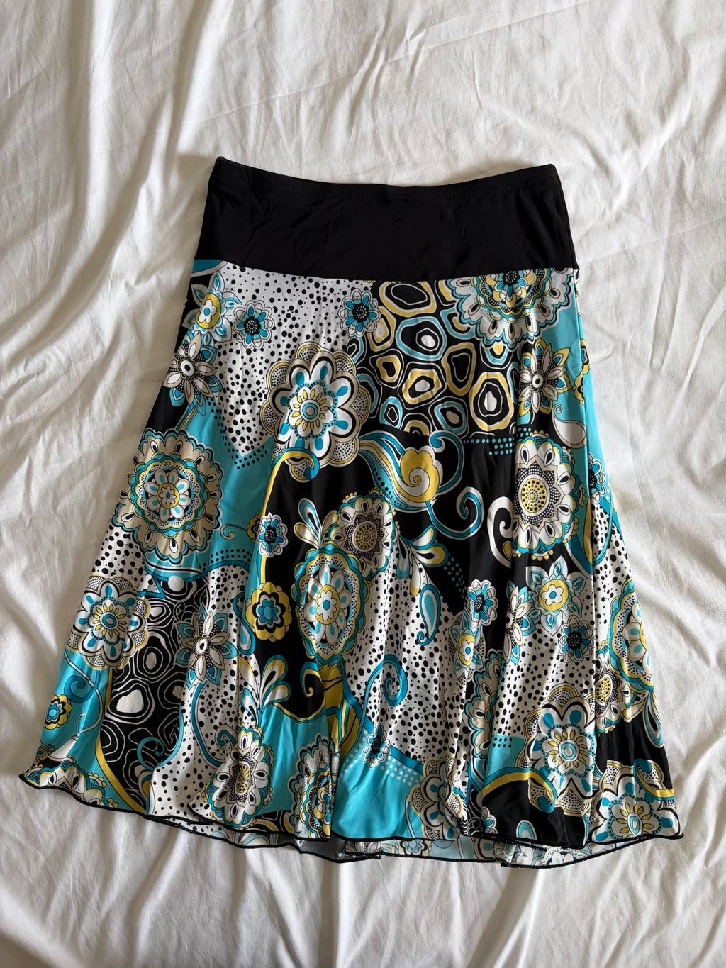 Vintage Y2K Black Midi Skirt with Blue and Yellow Florals and Polka Dots