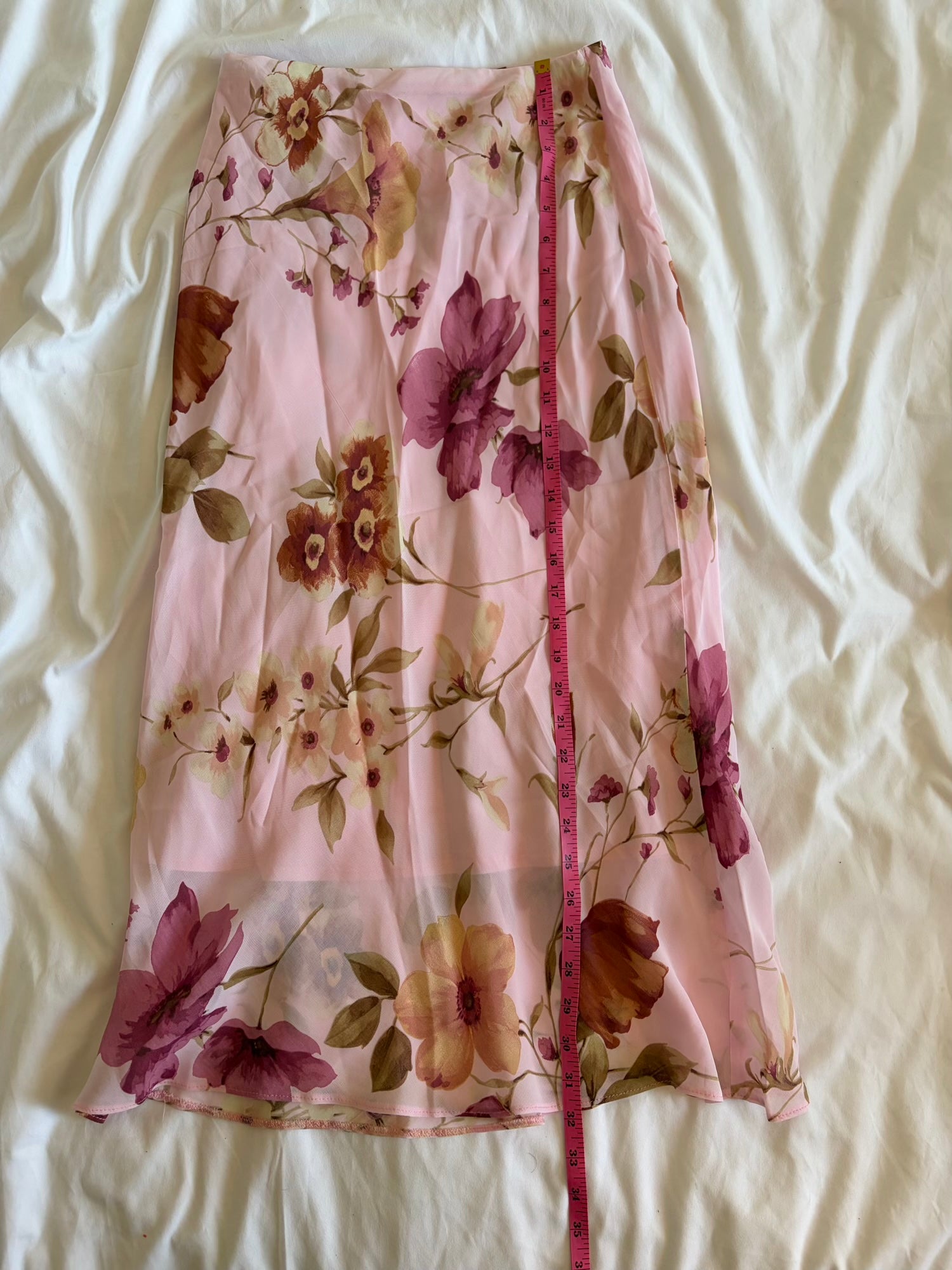 Vintage 1990s baby pink floral midi skirt