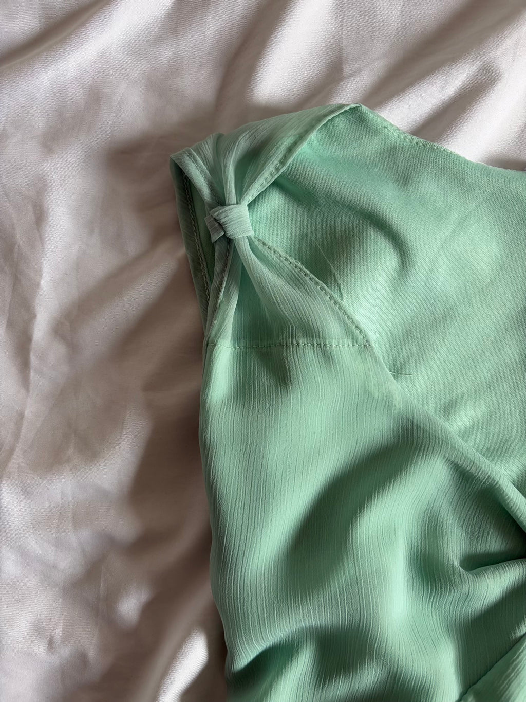 Vintage Y2K Turquoise Knot Bust Lettuce Hem Top