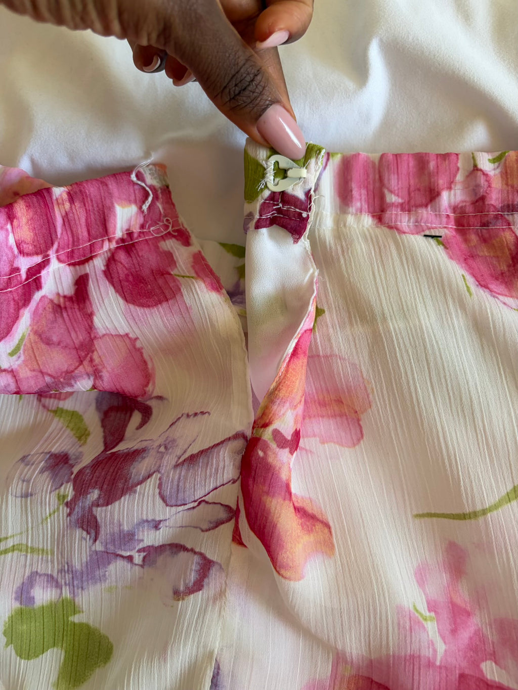Vintage 1990s Italian cream romantic midi skirt with pastel florals