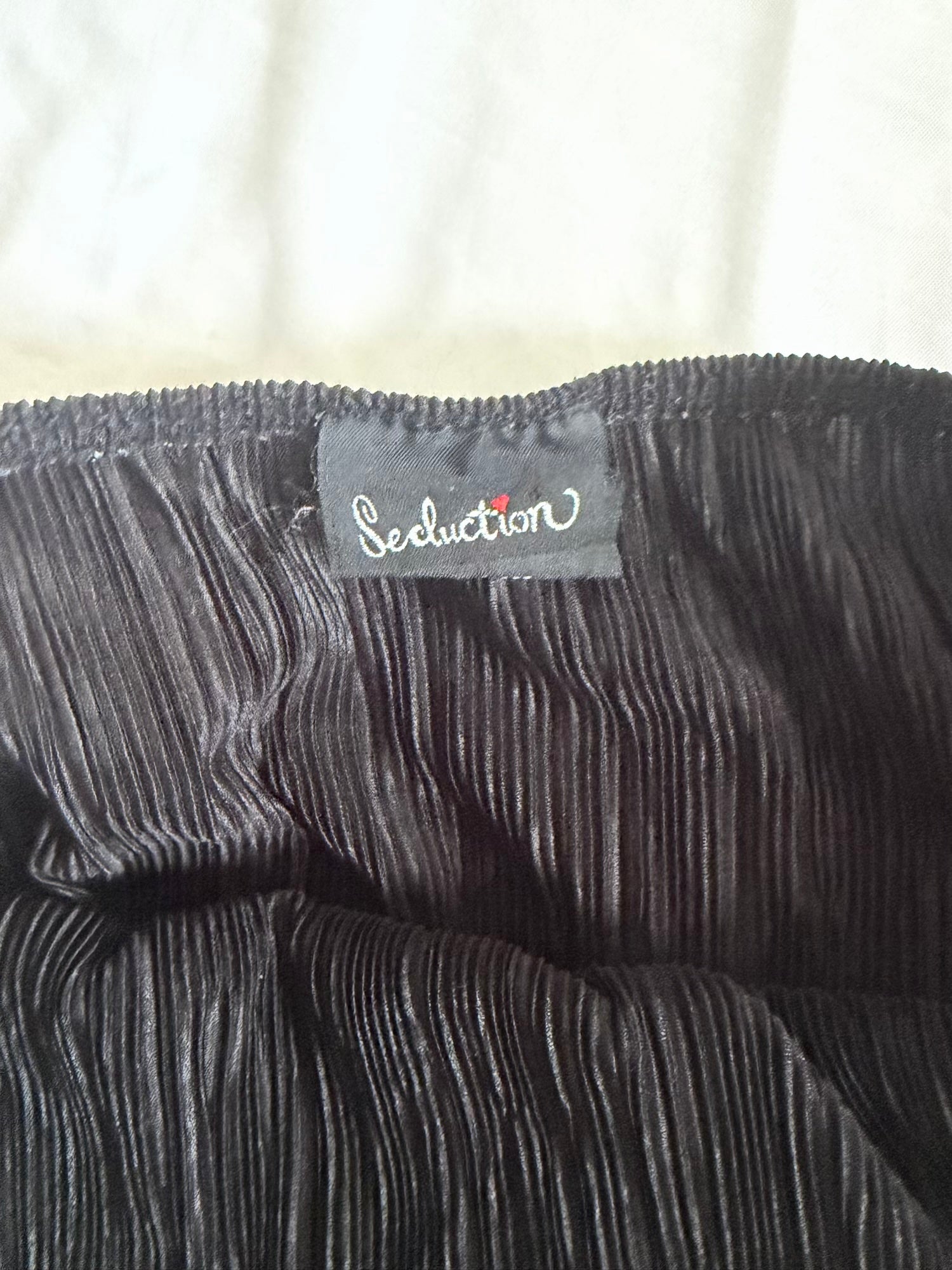 Vintage Y2K Black Plisse Cami with Iridescent Sequins