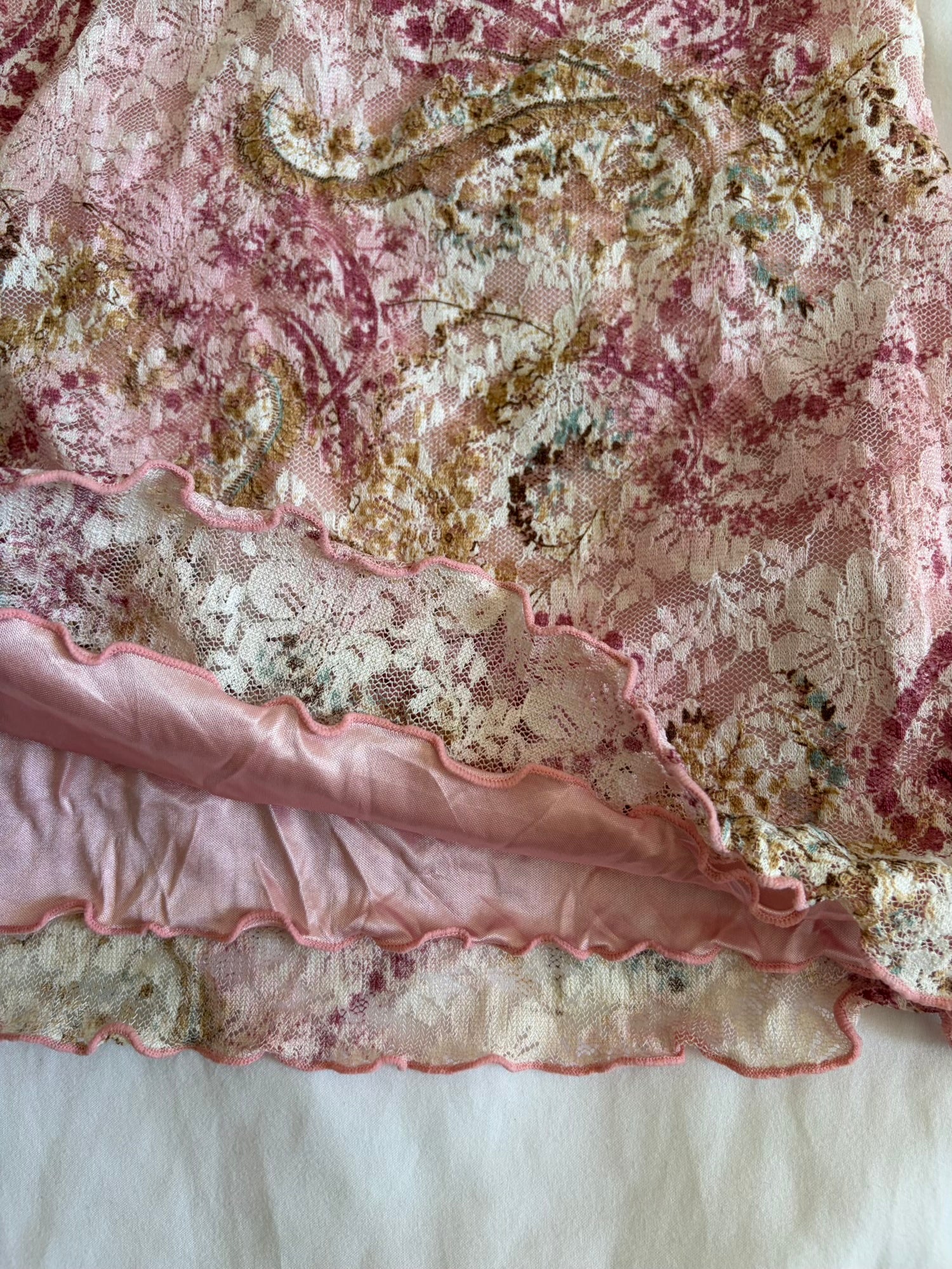 Vintage Y2K Japanese pink and brown lace coquette cami with double racer strap detail
