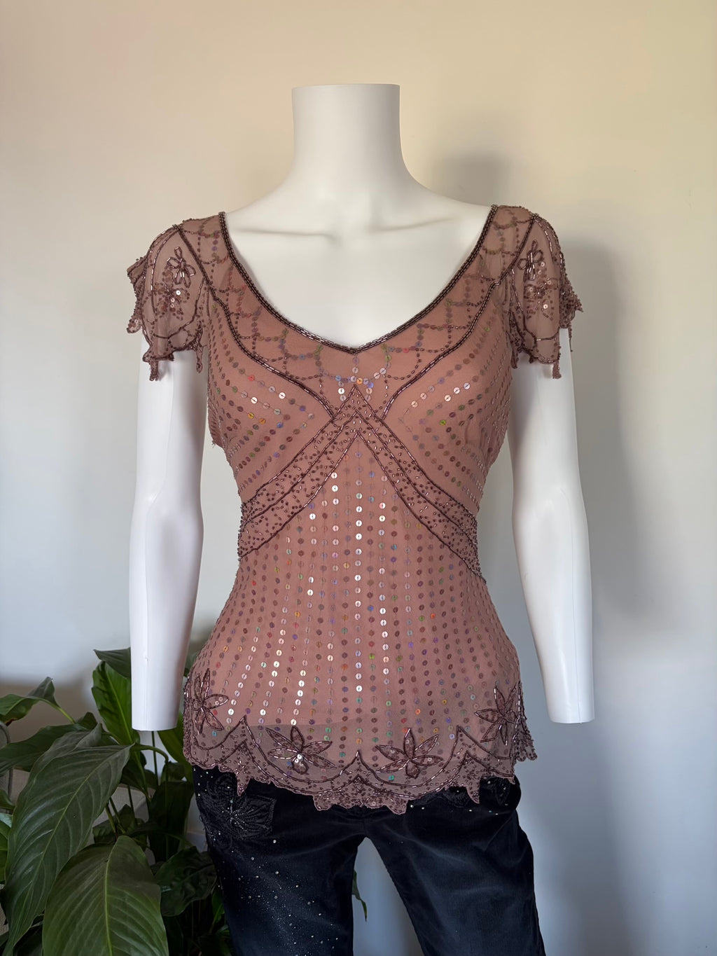 Vintage 2000s Dusty Mauve Silk Heavily Embellished Beaded and Sequin Cap Sleeve Blouse – Size 6