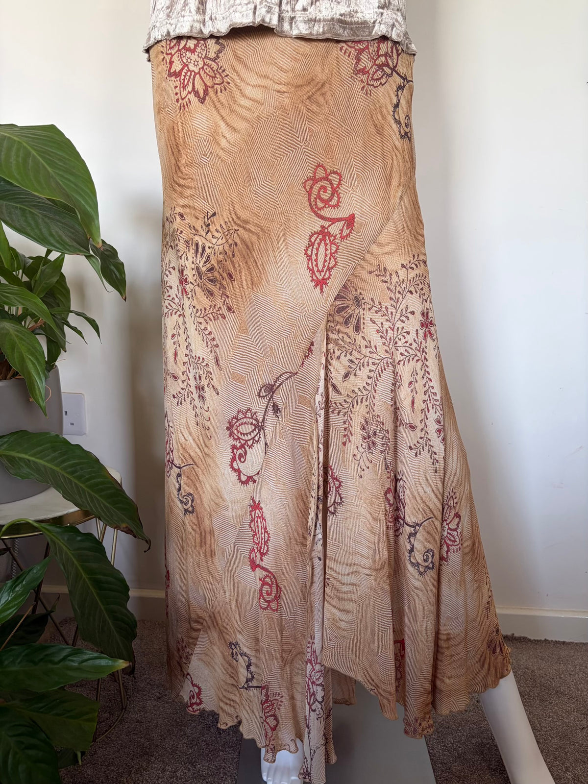 Vintage 1990s Champagne and Brown Autumnal Asymmetrical Hem Skirt