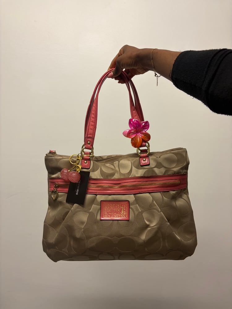 2012 Coach Daisy Signature Coral Tote