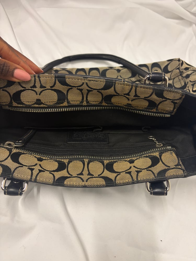 2008 Coach Signature Hampton Carryall bag