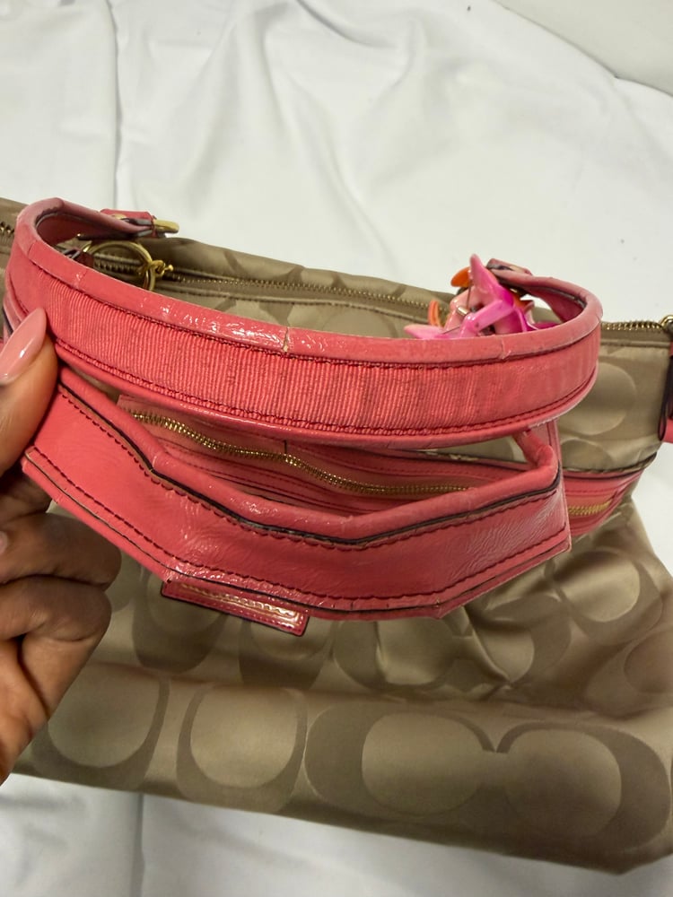 2012 Coach Daisy Signature Coral Tote
