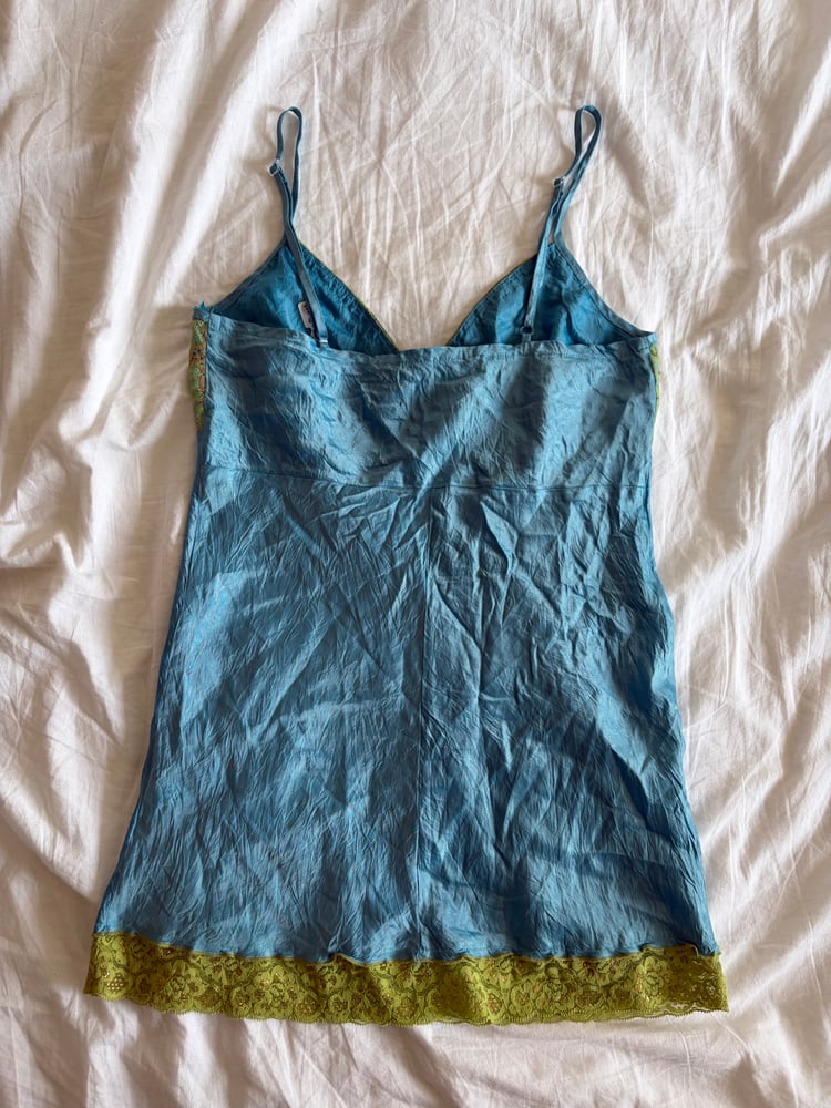 Vintage Y2K blue embellished cami with gree lace and embroidery
