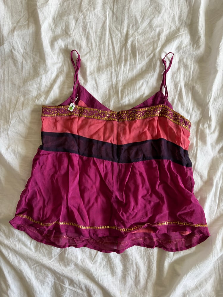Vintage Y2K pink contrast sequin cami with gold sequins