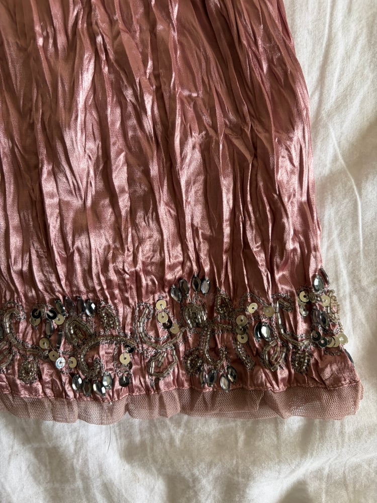 Vintage Y2K rare dusty pink crinkle cami with gun mental grey embellishment and micromesh hem