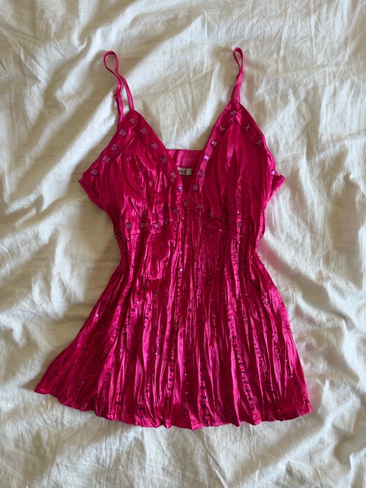 Vintage Y2K hot pink sequin and beaded crinkle cami top
