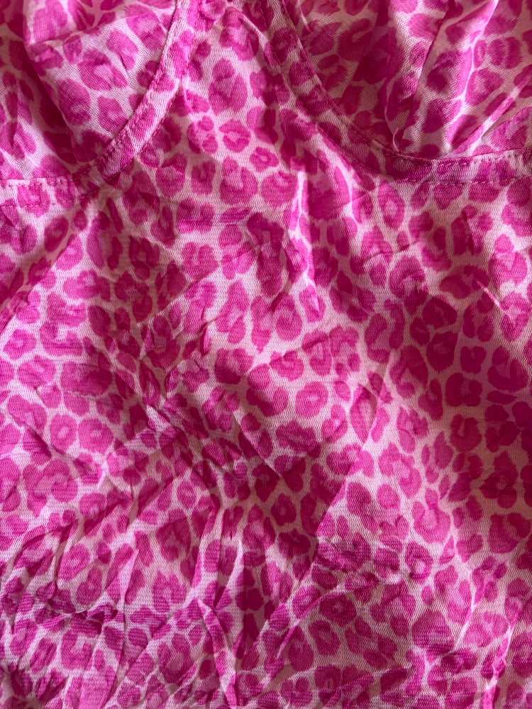 Vintage Y2K pink leopard micromesh cami with ruffle straps and trimming