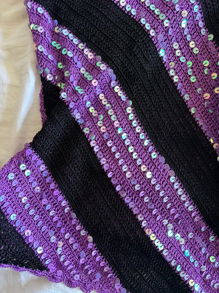 Vintage Y2K purple and black iridescent sequin crochet cami