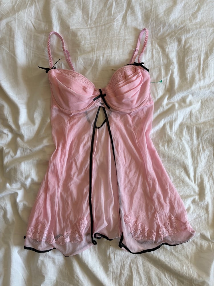 Vintage Y2K Charlotte Russe baby pink babydoll cam