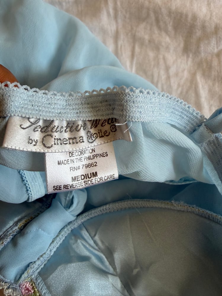 Vintage 1990s rare baby blue embroidered babydoll cami