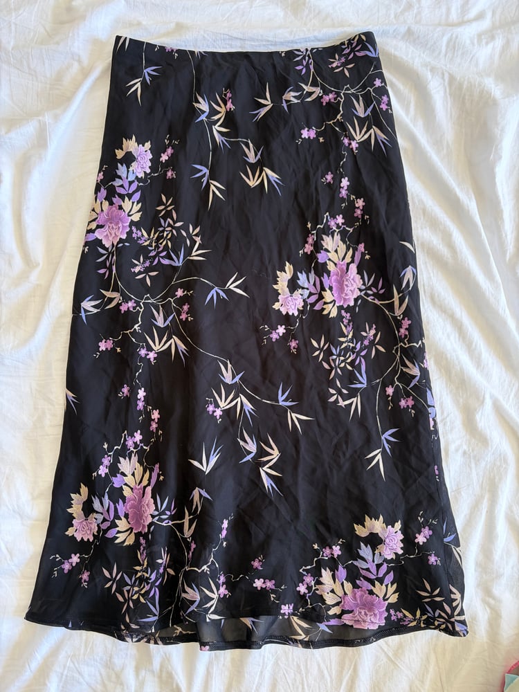 Vintage Y2K black and purple floral floaty skirt