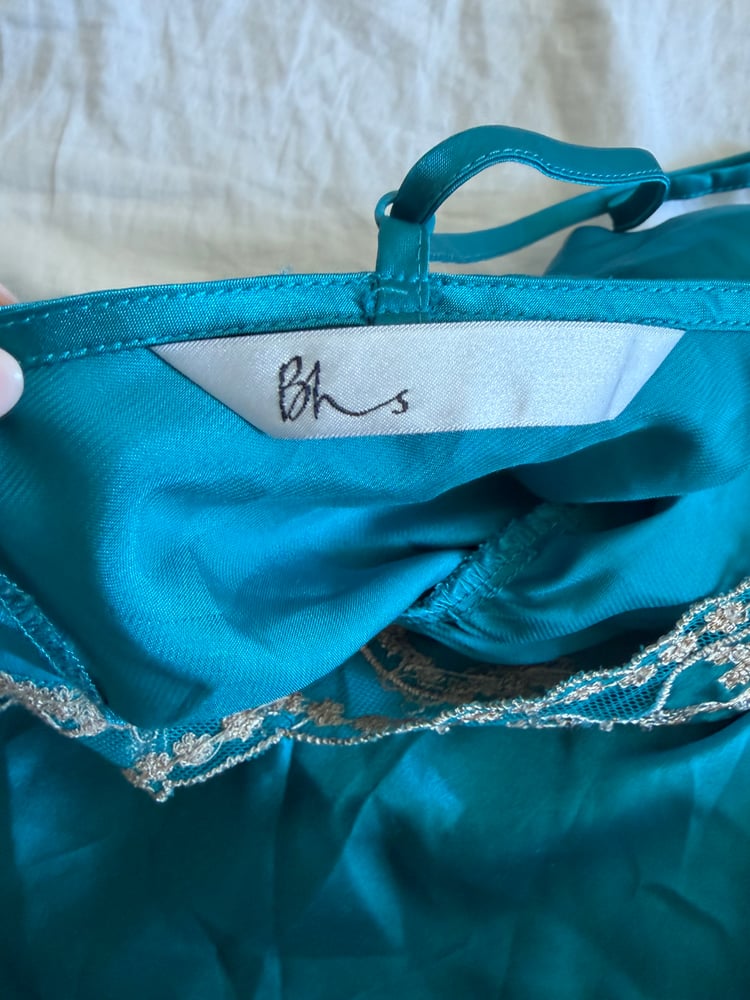 Vintage Y2K jade blue embroidered satin cami