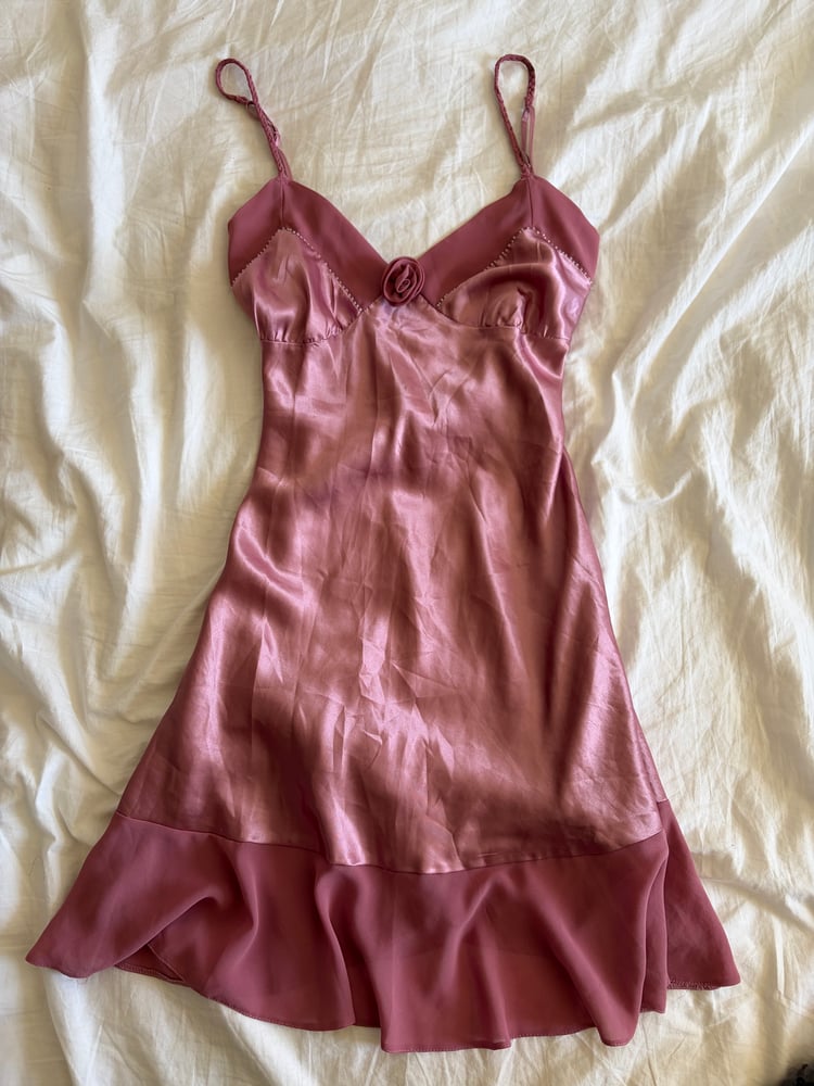 Vintage 90s pink ruffle mini dress with beaded detail and mesh ruffle hem
