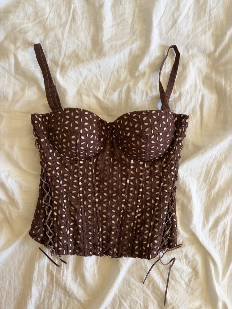 Vintage Y2K brown floral broderie anglaise corset style cami with lace up side detailing