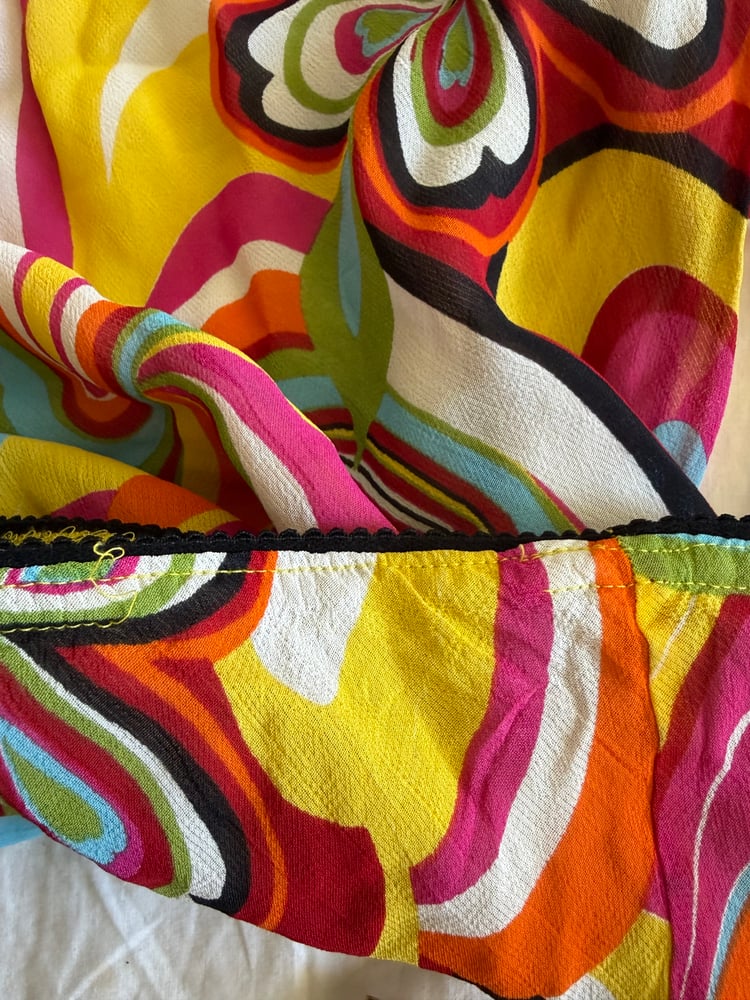 Vintage Y2K floral psychedelic midi skirt