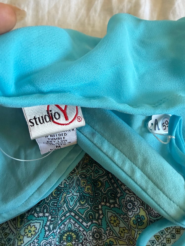 Vintage Y2K turquoise and green paisley asymmetrical hem cami