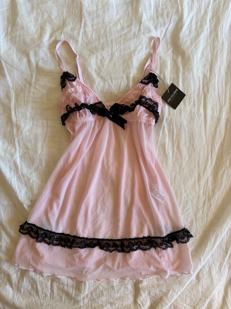 Vintage Y2K baby pink and black ruffle babydoll cami
