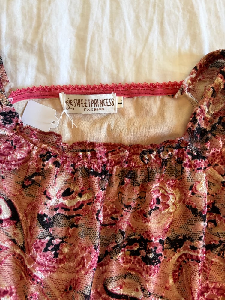 Vintage Y2K pink sequin lace embellished long sleeve top with ribbon tie detail