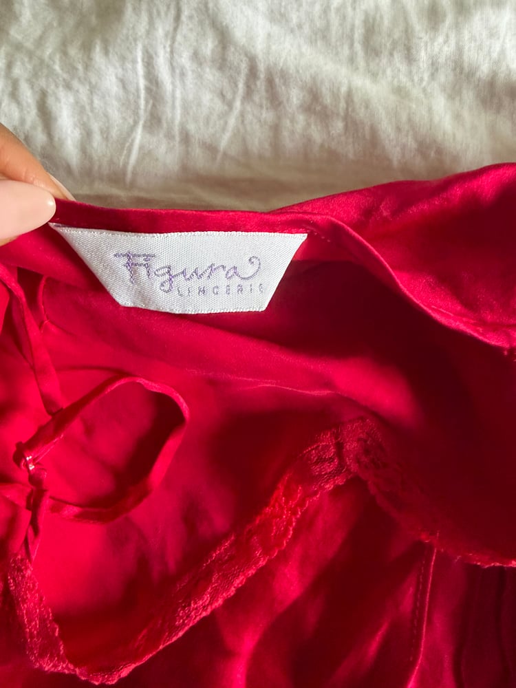 Vintage Y2K red silk cami with lace on bust