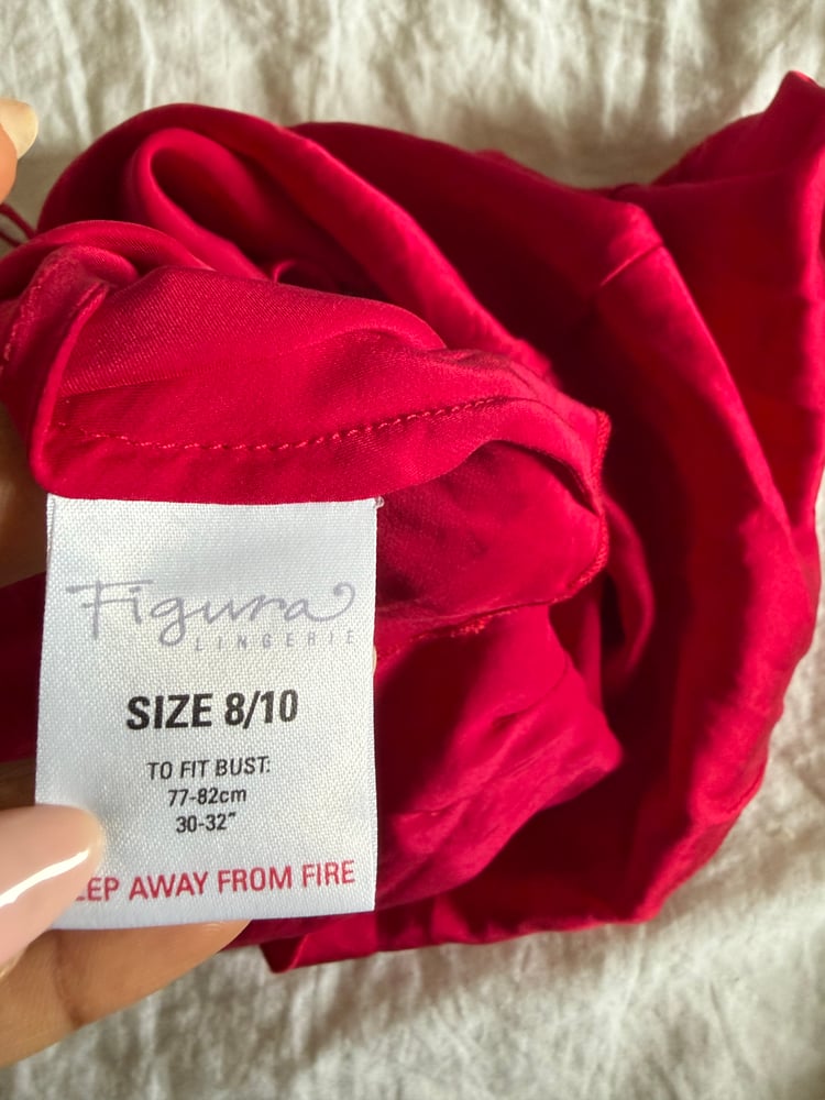 Vintage Y2K red silk cami with lace on bust
