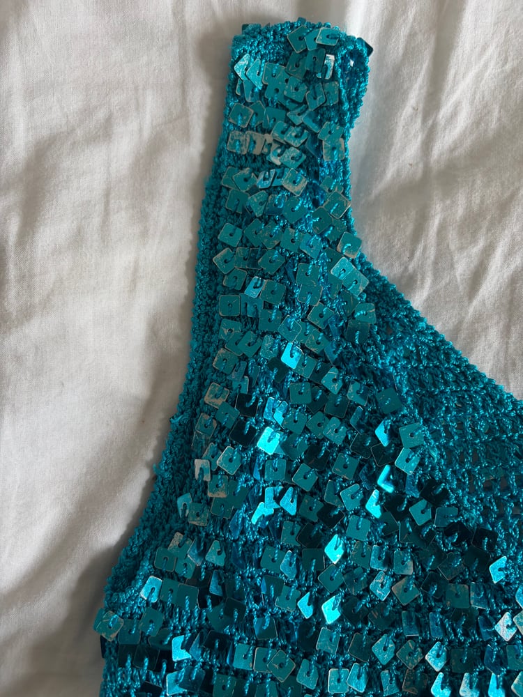 Vintage Y2K blue sequin crochet cami