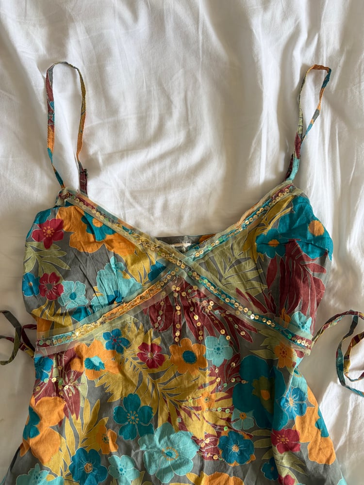 Vintage Y2K floral sequin babydoll style tie back cami