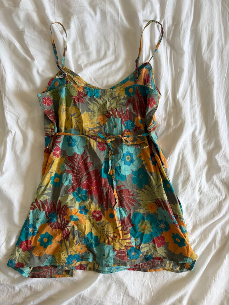 Vintage Y2K floral sequin babydoll style tie back cami