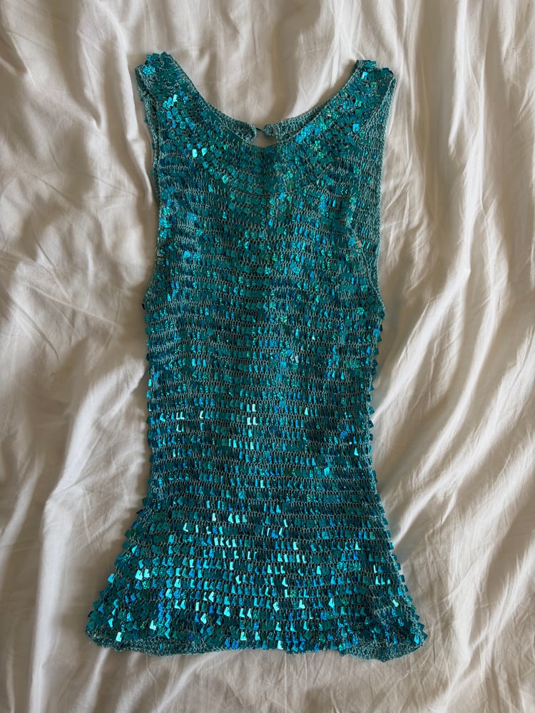 Vintage Y2K boatneck blue crochet sequin cami