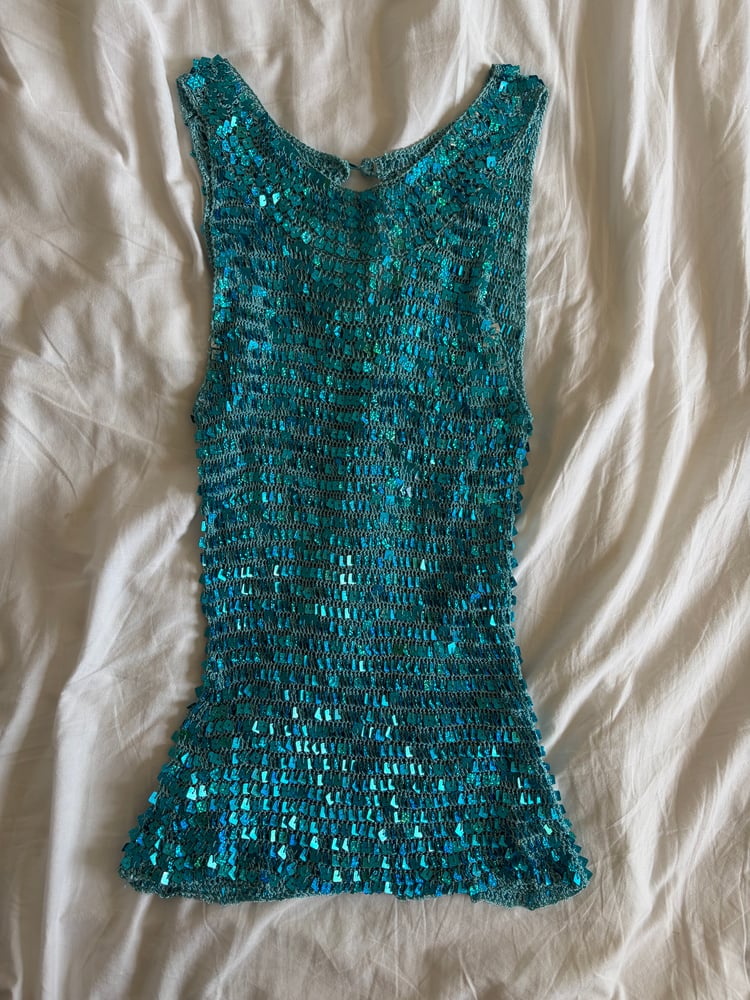 Vintage Y2K boatneck blue crochet sequin cami