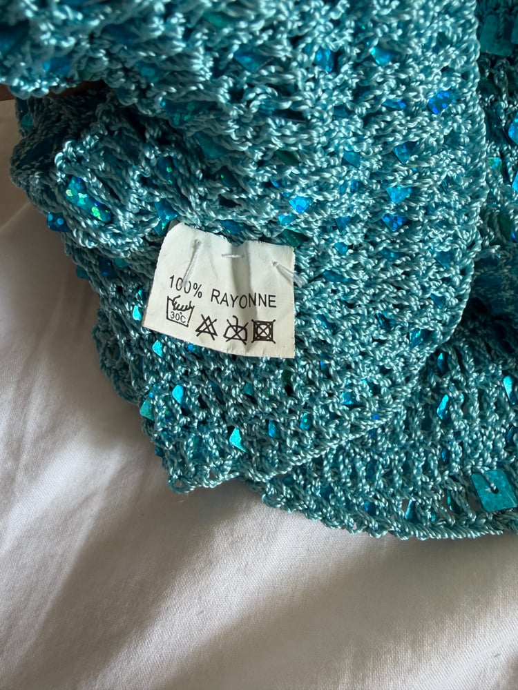 Vintage Y2K boatneck blue crochet sequin cami