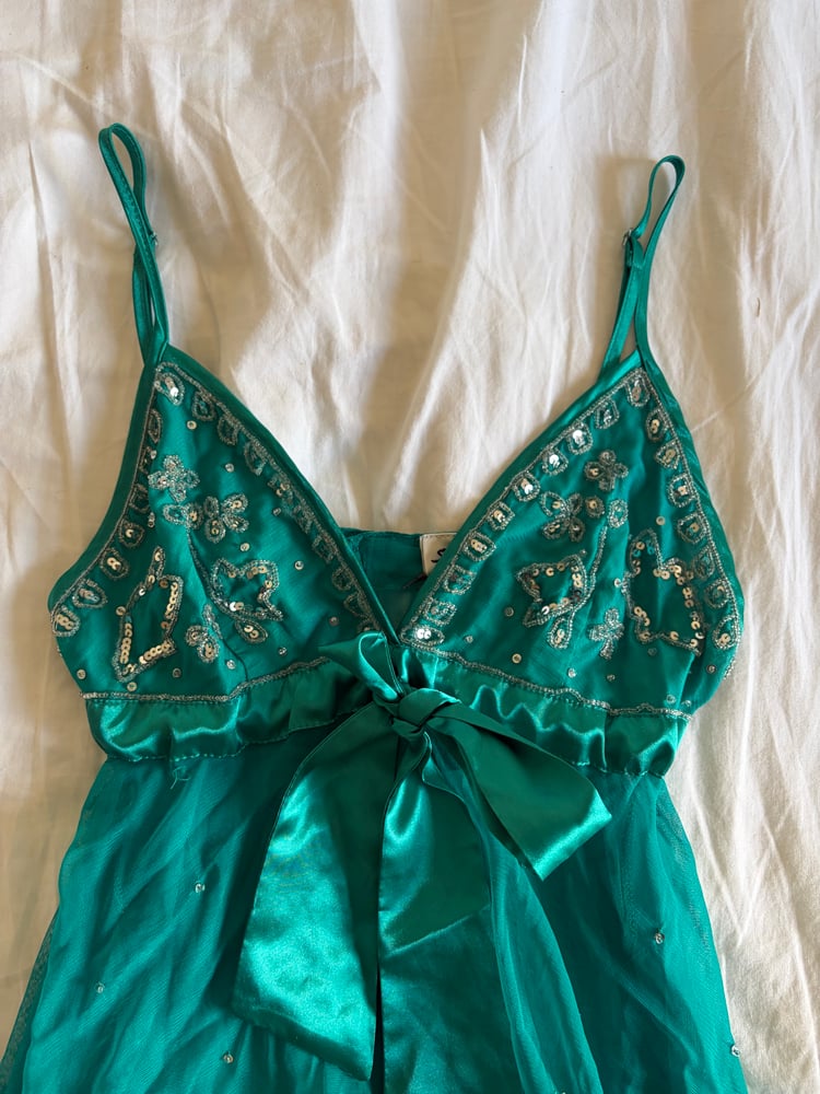 Vintage Y2K rare asymmetrical hem teal sequin and beaded cami