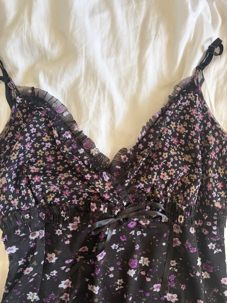 Vintage Y2K black floral cami with ruffle bust detail and ribbon