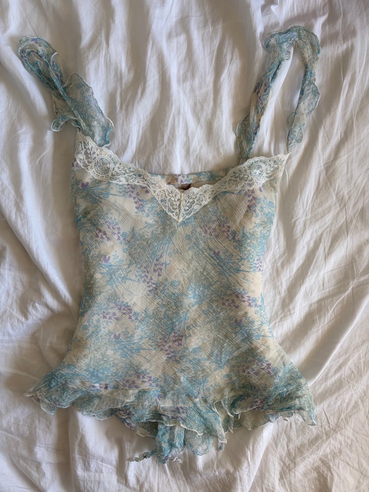 Vintage Y2K blue and white floral silk cami with asymmetrical hem and frilly straps