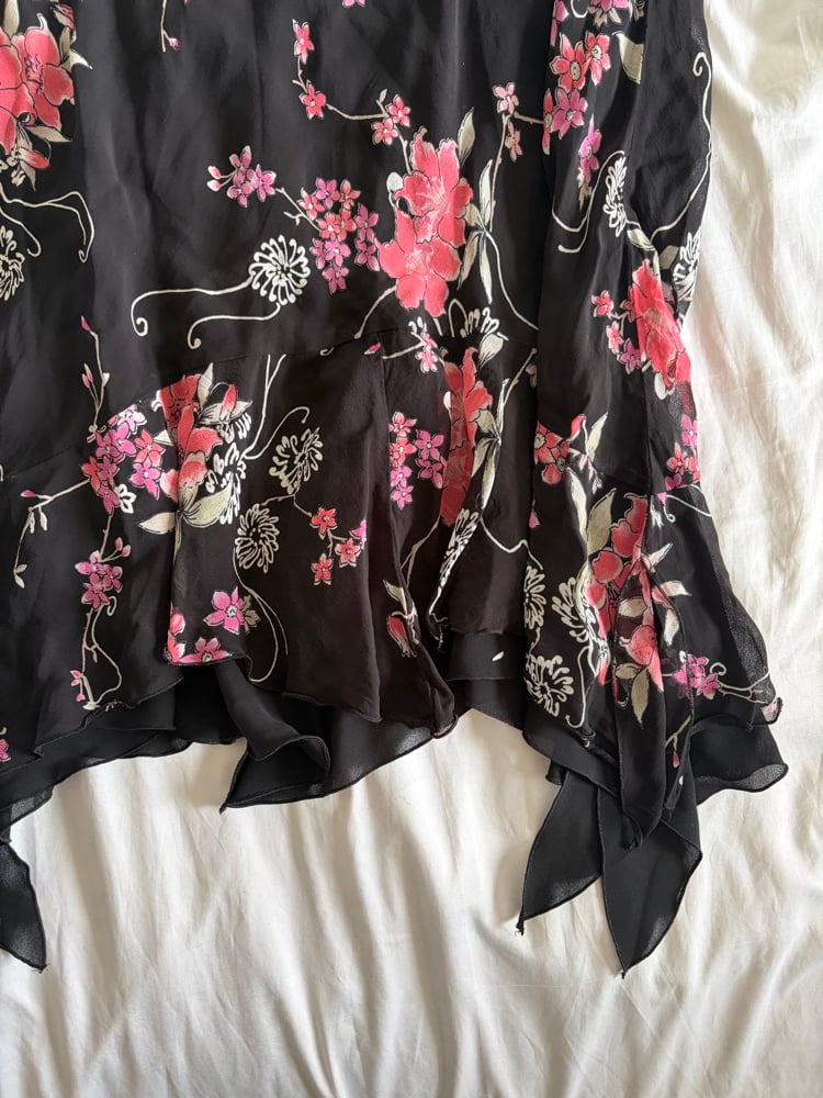 Vintage 1990s black floral asymmetrical hem floaty fairy skirt