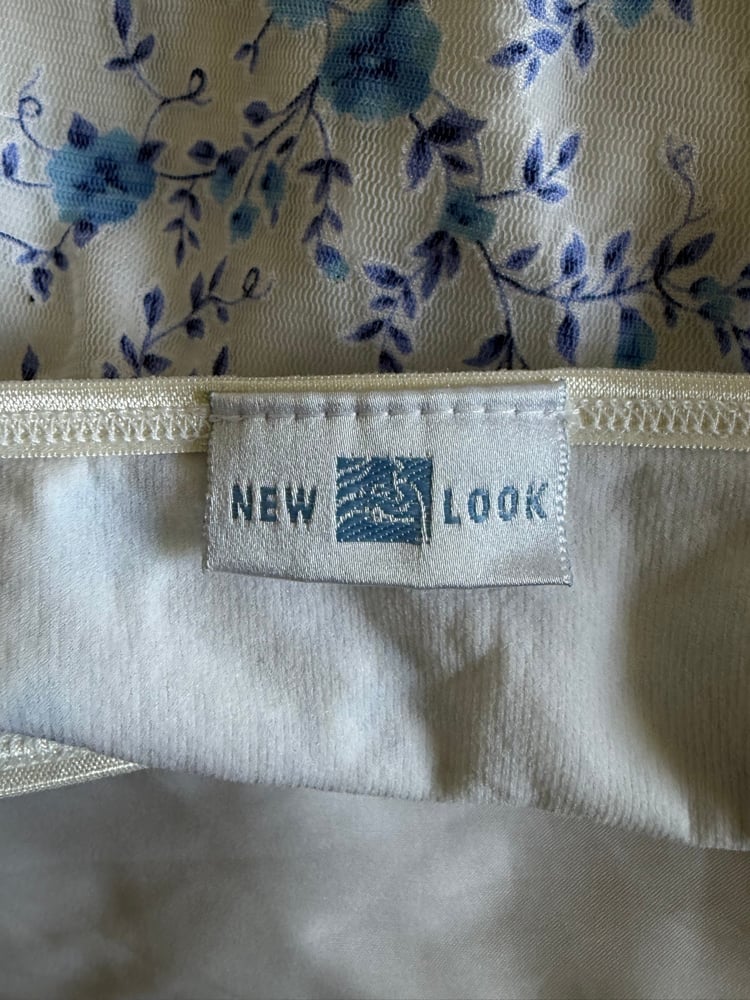 Vintage 1990s blue and white floral ditsy midi skirt