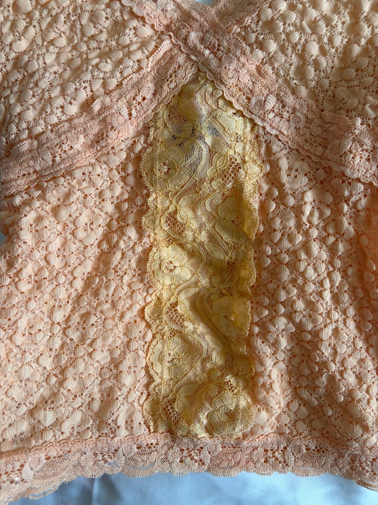 Vintage 1990s coral peach lace halterneck cami