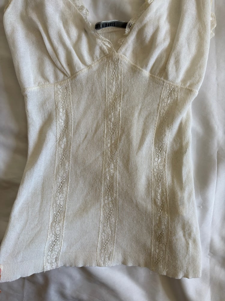 Vintage 1990s cream knit cami with ruffle lace bust detailing